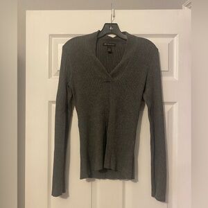 Women’s I.N.C. Ribbed sweater in charcoal grey. Size Large.